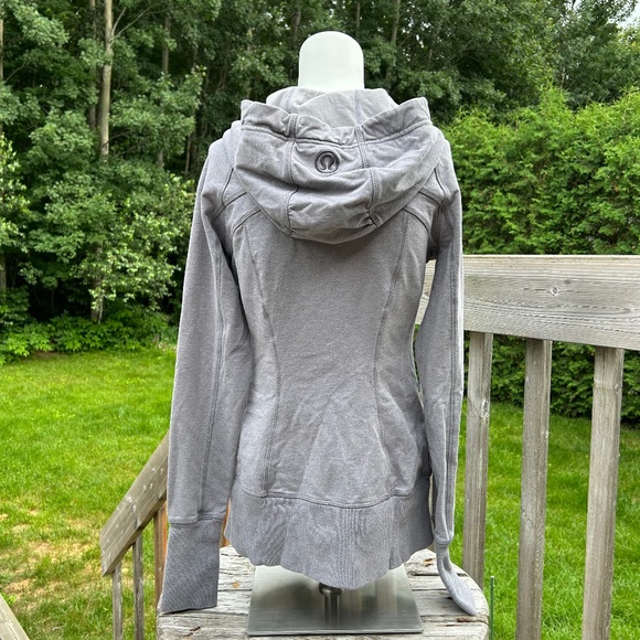 Lululemon ⎮ Grey scuba hoodie - Picture 3 of 8